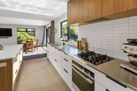 Photo of property in 136b Seaview Road, Westown, New Plymouth, 4310