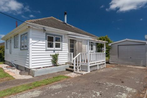 Photo of property in 17 Russell Street, Foxton, 4814