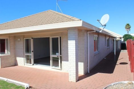 Photo of property in 130 Russley Drive, Mount Maunganui, 3116