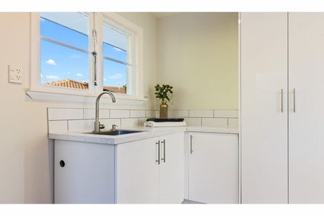 Photo of property in 37 Bentley Street, Russley, Christchurch, 8042