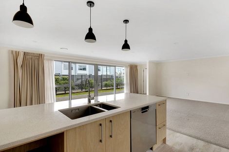 Photo of property in 1 Tieke Lane, Kenepuru, Porirua, 5022
