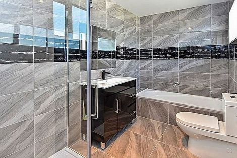 Photo of property in 3b Greers Road, Weymouth, Auckland, 2103