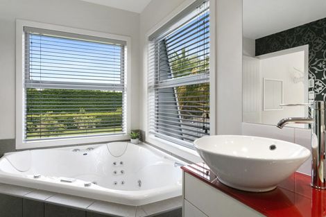 Photo of property in 97 Acacia Heights Drive, Acacia Bay, Taupo, 3385