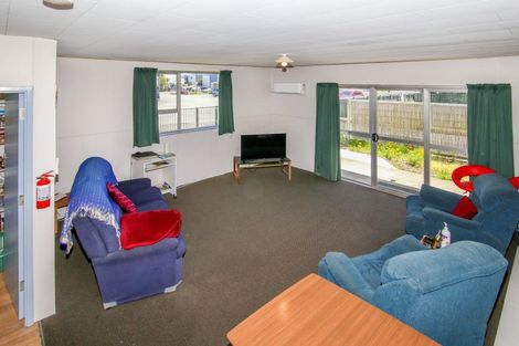 Photo of property in 21 Palmerston Street, Westport, 7825