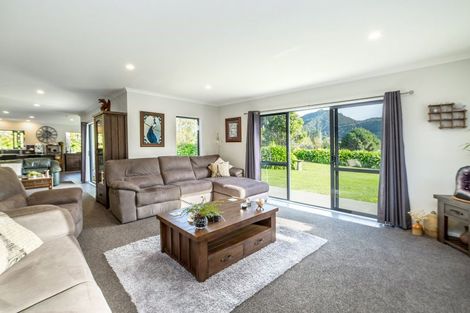 Photo of property in 5523 Masterton Castlepoint Road, Tinui, Masterton, 5889