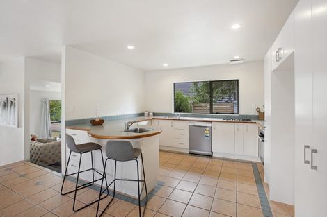 Photo of property in 3 Khaleel Place, Henderson, Auckland, 0612