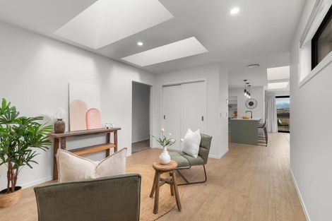 Photo of property in 24 Muster Road, Jacks Point, 9371