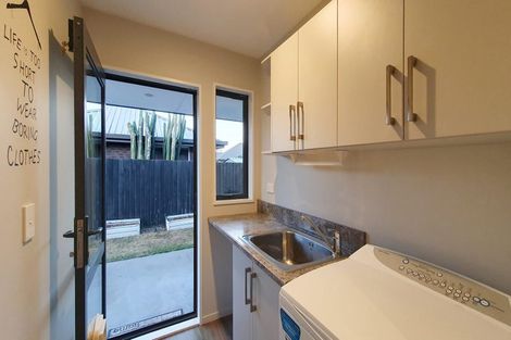 Photo of property in 28 Surfers Place, North New Brighton, Christchurch, 8083