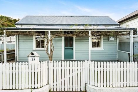 Photo of property in 169 Carlyle Street, Napier South, Napier, 4110