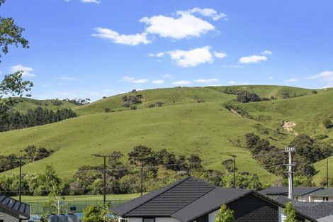 Photo of property in 10 Mahi Road, Helensville, 0800