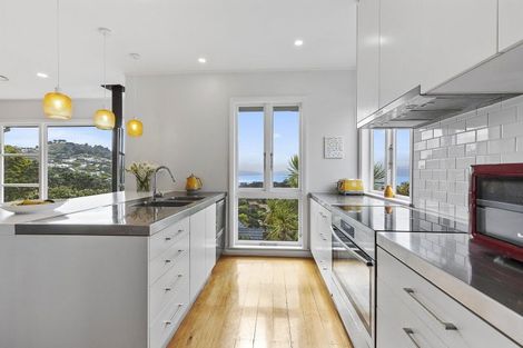 Photo of property in 22 Fairview Crescent, Kelburn, Wellington, 6012