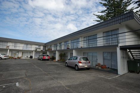 Photo of property in 19a/8 Verbena Road, Birkdale, Auckland, 0626