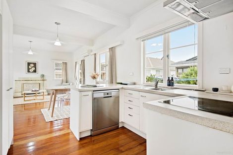 Photo of property in 1/91 Nile Road, Milford, Auckland, 0620