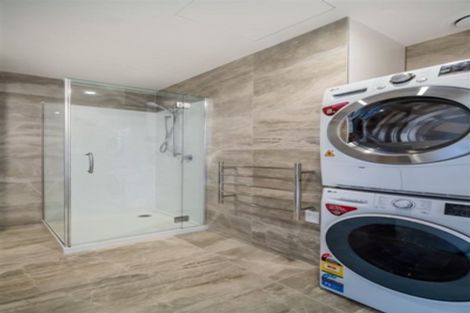 Photo of property in Frank Sargeson Apts, 406/80 Anzac Street, Takapuna, Auckland, 0622