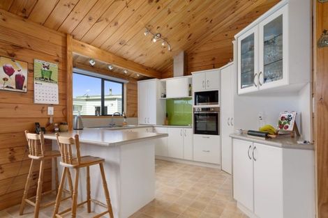 Photo of property in 76 Simpson Road, Papamoa Beach, Papamoa, 3118