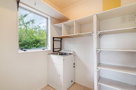 Photo of property in 2/8 Helena Street, Massey, Auckland, 0614