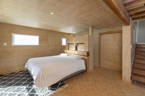 Photo of property in 43 Kaitawa Crescent, Paraparaumu, 5032