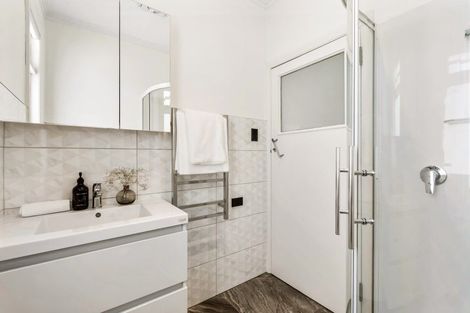 Photo of property in 18 Higgins Street, Marewa, Napier, 4110