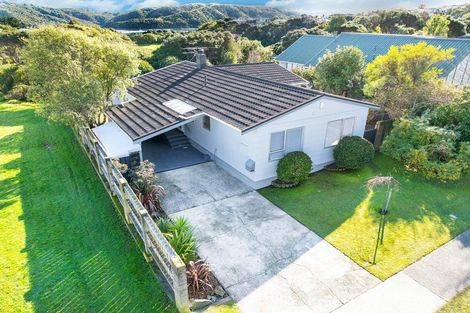 Photo of property in 48 Tweed Road, Papakowhai, Porirua, 5024