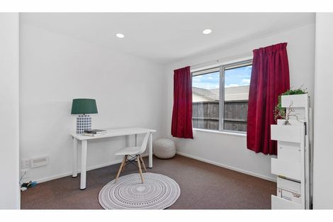 Photo of property in 7 Cairnbrae Drive, Prebbleton, 7604