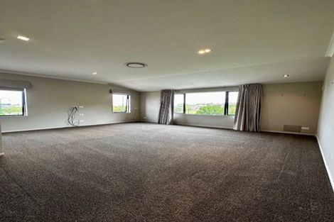Photo of property in 100a Cyril French Drive, Flat Bush, Auckland, 2016