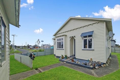 Photo of property in 13 Rimu Street, Marton, 4710