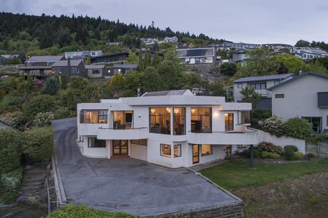 Photo of property in 5 Edinburgh Drive, Queenstown, 9300