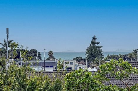 Photo of property in 4/7 Hastings Road, Mairangi Bay, Auckland, 0630