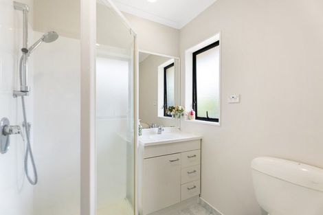 Photo of property in 52 Wattle Farm Road, Wattle Downs, Auckland, 2103