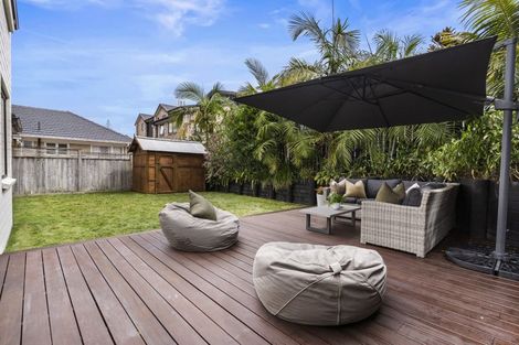 Photo of property in 71a Neil Avenue, Te Atatu Peninsula, Auckland, 0610