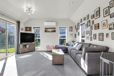 Photo of property in 3 Shenley Drive, Belfast, Christchurch, 8051