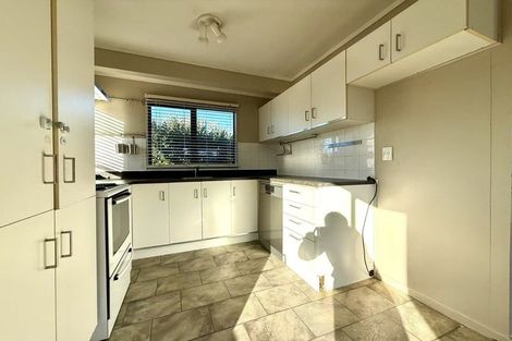 Photo of property in 19a Glenhaven Place, Te Atatu Peninsula, Auckland, 0610