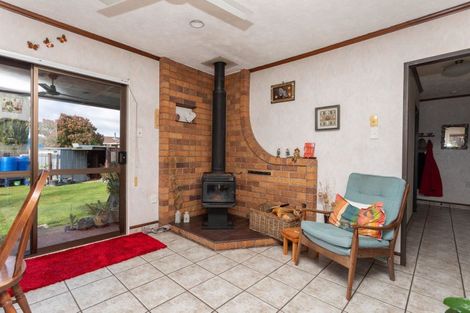 Photo of property in 10 Maclaurin Street, Dannevirke, 4930