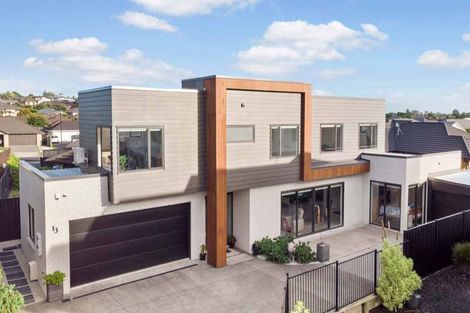 Photo of property in 13/15u Onukutara Place, Huntington, Hamilton, 3281