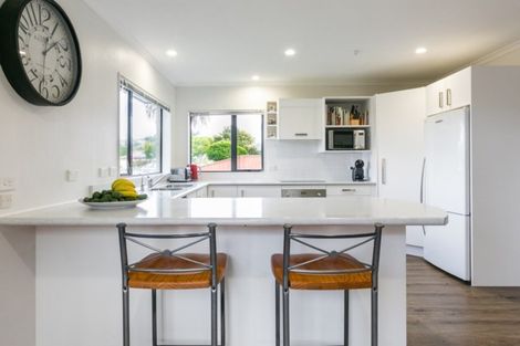 Photo of property in 40 Pukekura Place, Taradale, Napier, 4112