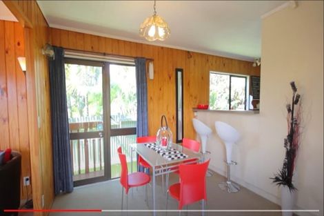 Photo of property in 20 Yeovil Road, Te Atatu Peninsula, Auckland, 0610