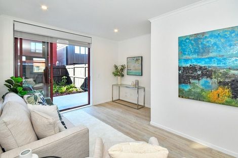 Photo of property in 23 Te Tihi Street, Wiri, 2104
