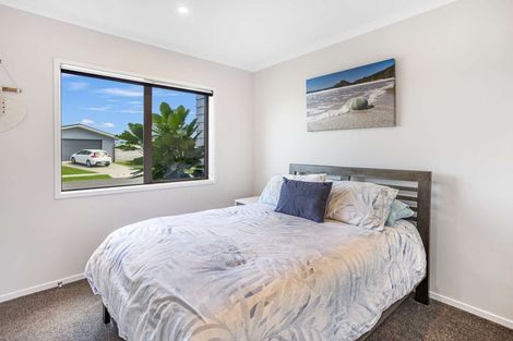 Photo of property in 139 Rangiora Crescent, Matarangi, Whitianga, 3592