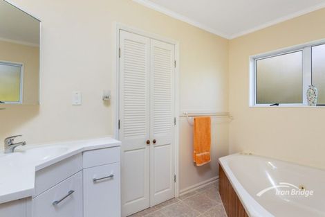 Photo of property in 1/18 Coroglen Avenue, Birkenhead, Auckland, 0626