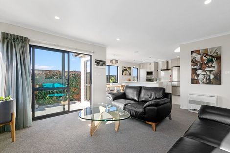 Photo of property in 24 Marion Crescent, Papamoa Beach, Papamoa, 3118