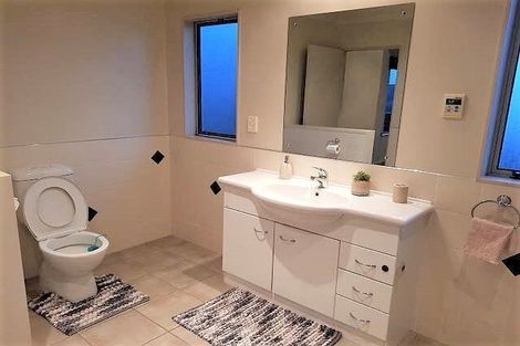 Photo of property in 10 Consort Close, Paraparaumu Beach, Paraparaumu, 5032