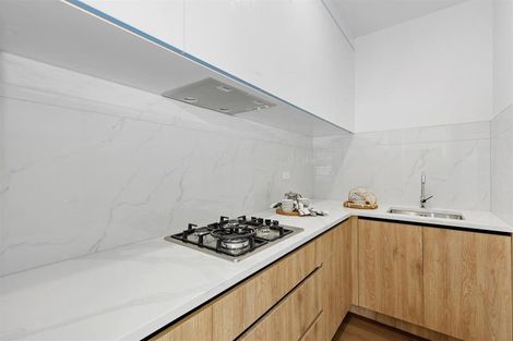 Photo of property in 5 Pihipihi Way, Crofton Downs, Wellington, 6035