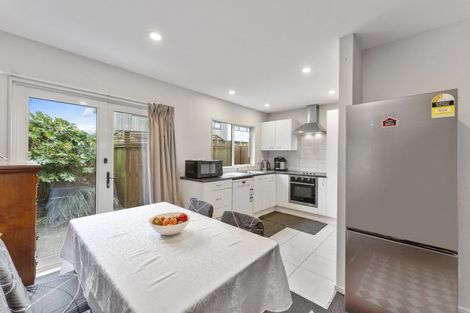 Photo of property in 8 Waldie Grove, Avalon, Lower Hutt, 5011