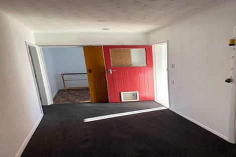 Photo of property in 73 Wainuiomata Road, Wainuiomata, Lower Hutt, 5014