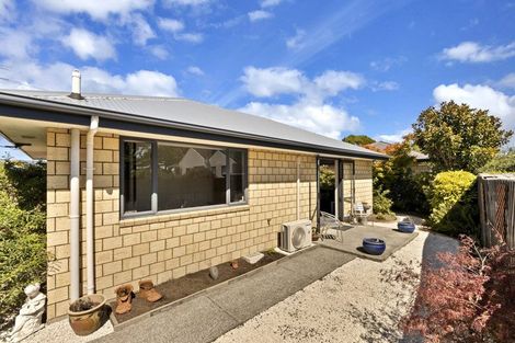 Photo of property in 2a Ferndown Lane, Bromley, Christchurch, 8062