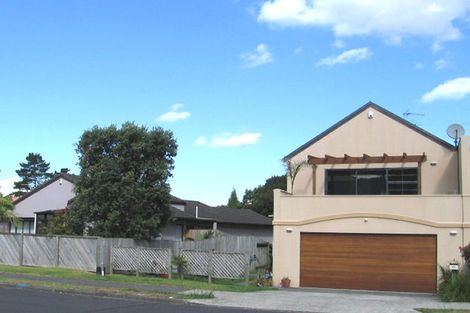 Photo of property in 56 Lagoon Way, West Harbour, Auckland, 0618