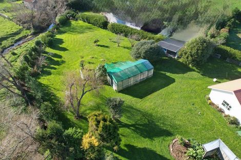 Photo of property in 318 Kuku Beach Road, Kuku, Levin, 5570