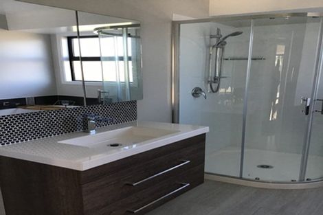 Photo of property in 100 Baker Street, New Brighton, Christchurch, 8083
