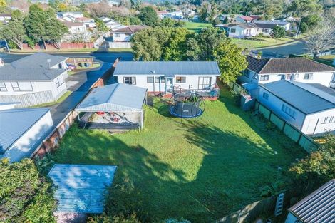 Photo of property in 16 Armada Drive, Ranui, Auckland, 0612