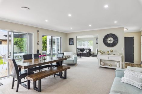 Photo of property in 44 Kotuku Drive, Paraparaumu Beach, Paraparaumu, 5032